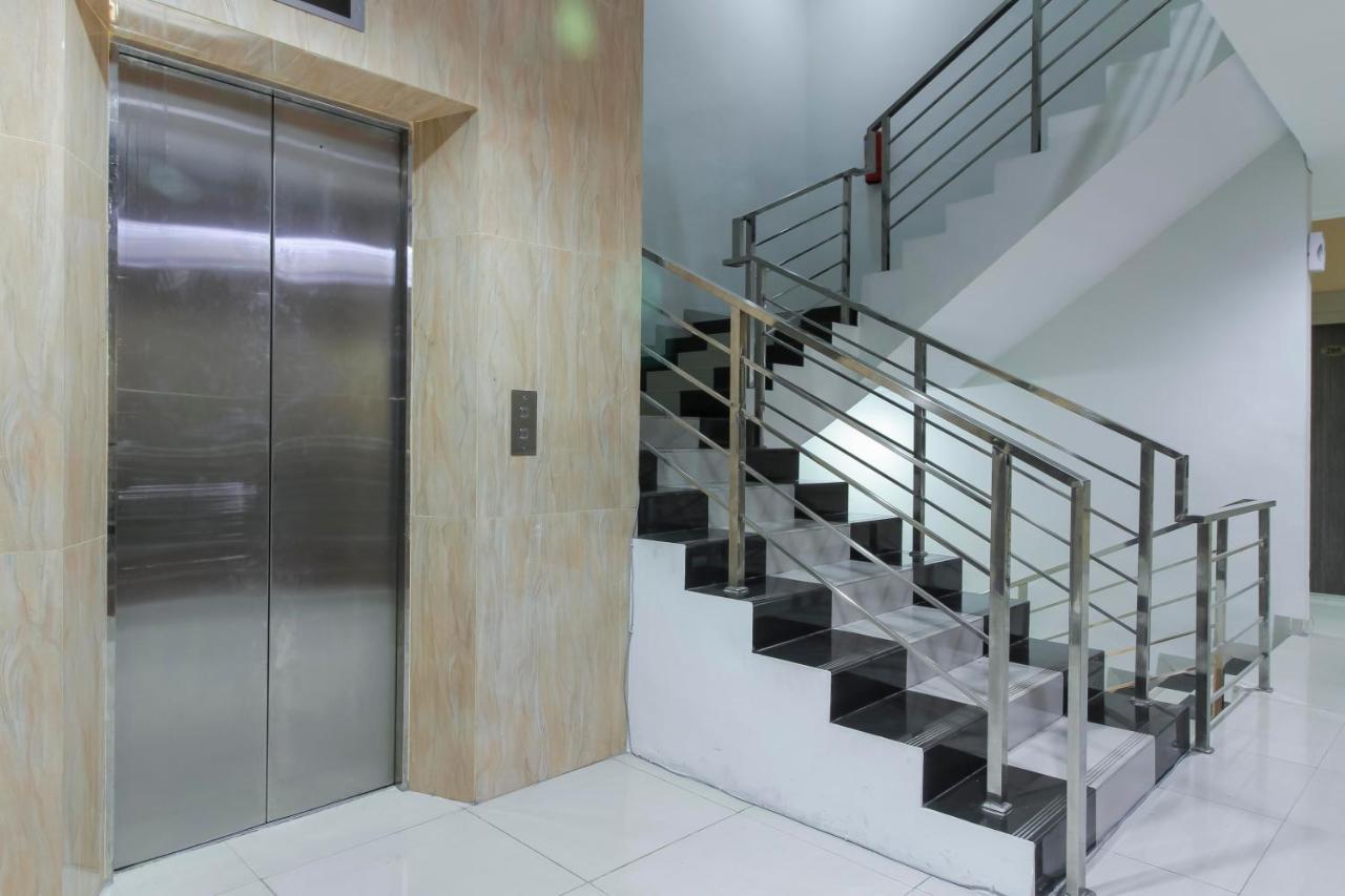 Reddoorz Plus Syariah @ Jalan Sriwijaya Медан Екстериор снимка