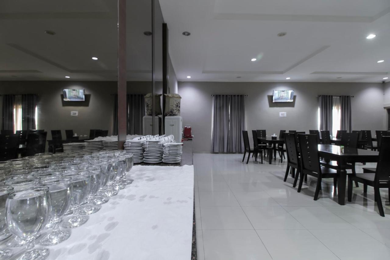 Reddoorz Plus Syariah @ Jalan Sriwijaya Медан Екстериор снимка